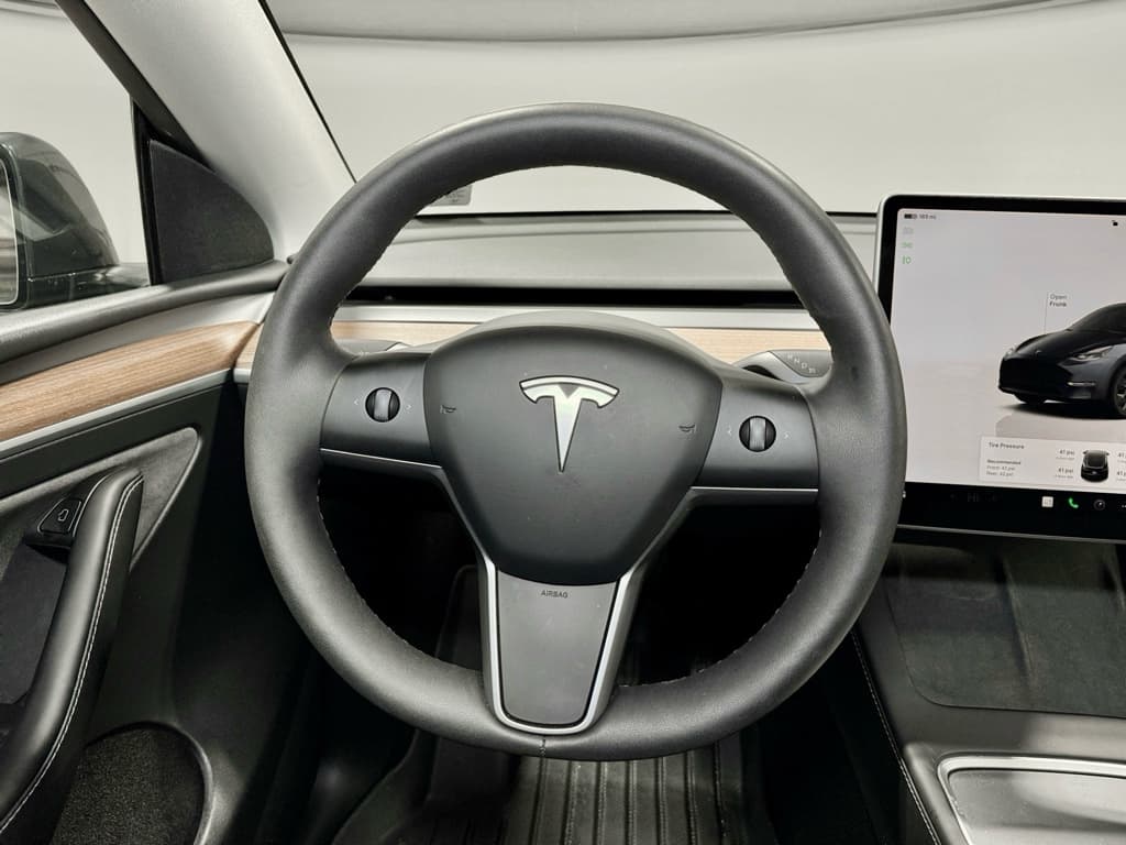 2025 Tesla Model Y view 8