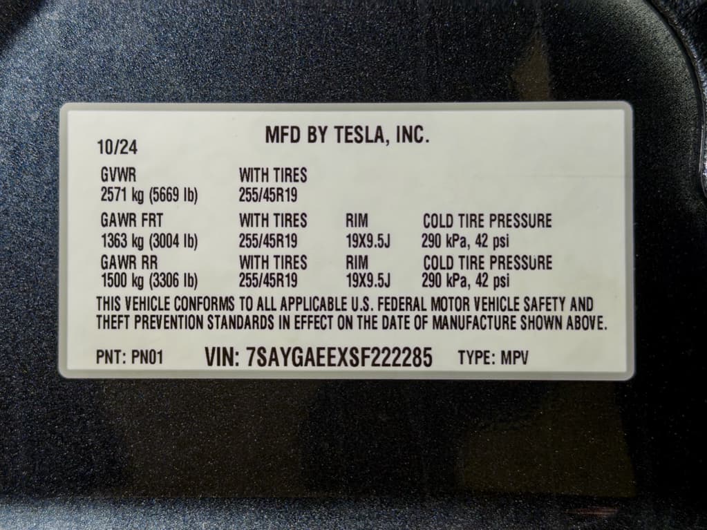 2025 Tesla Model Y view 28