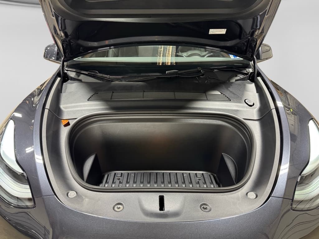 2025 Tesla Model Y view 24