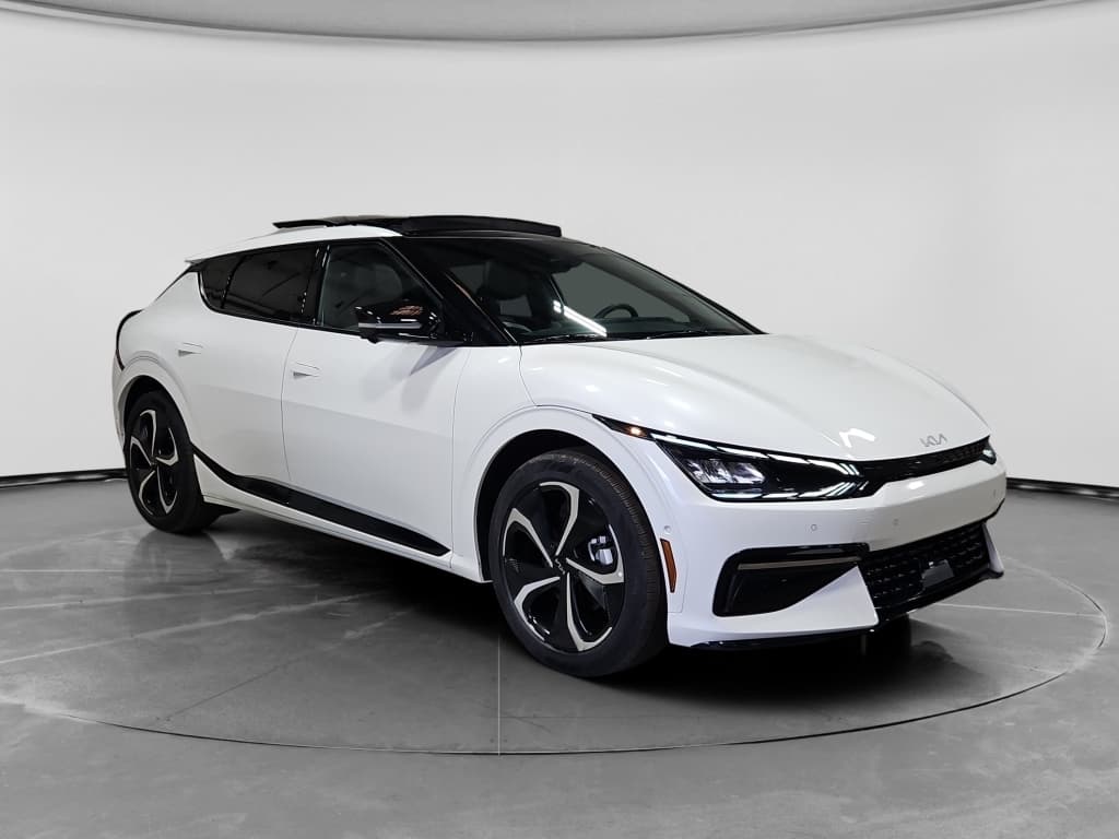 2024 Kia EV6 view 4