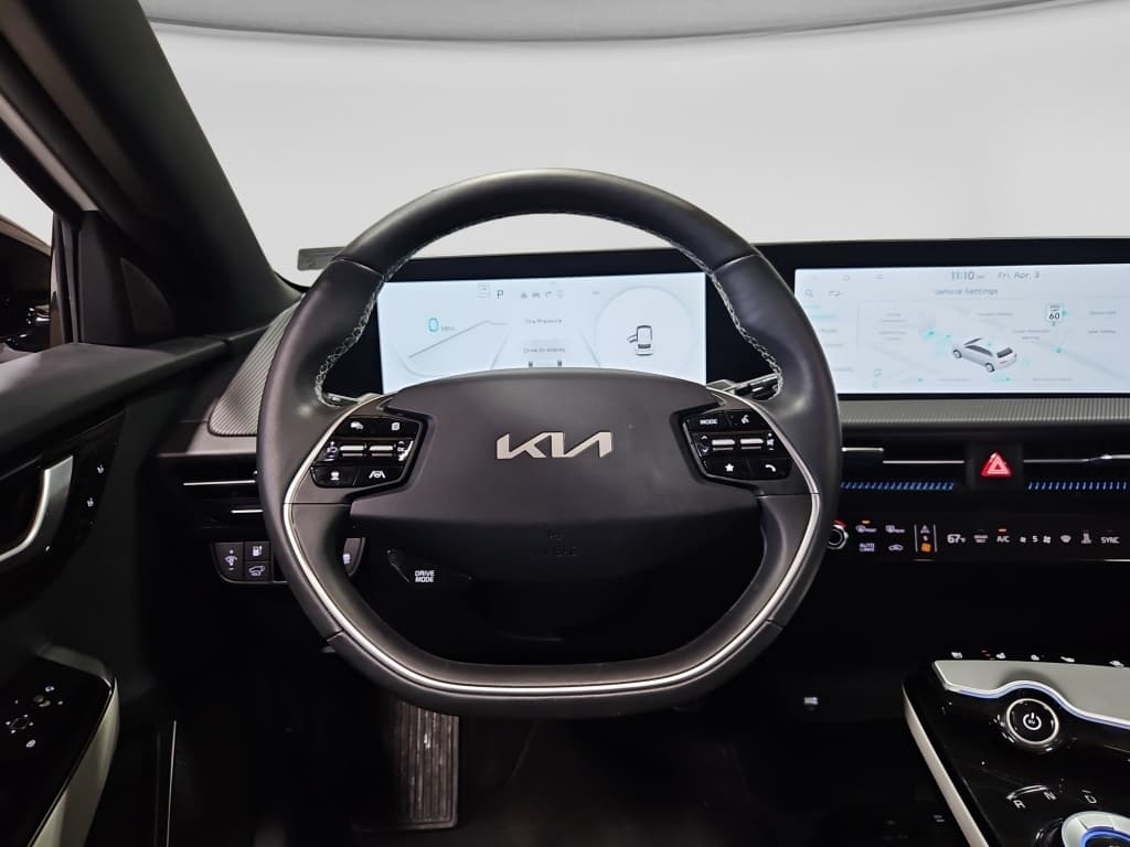 2024 Kia EV6 view 7
