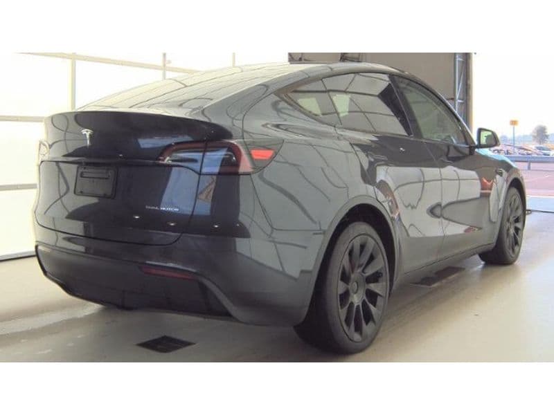 2024 Tesla Model Y view 3