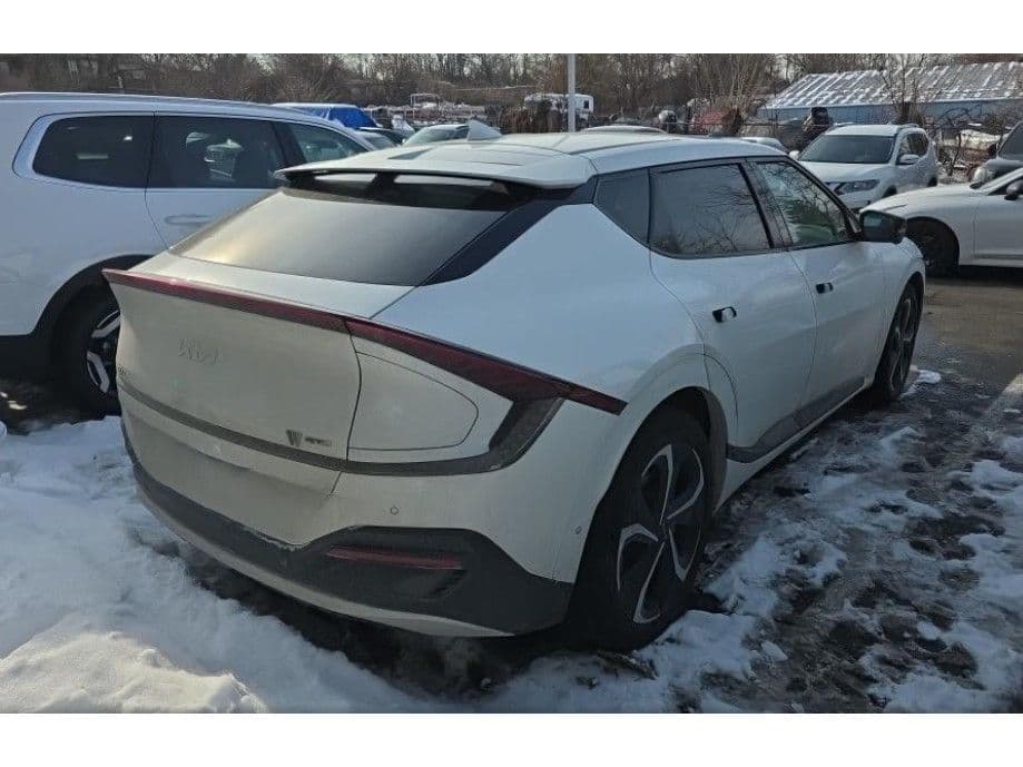 2024 Kia EV6 view 2