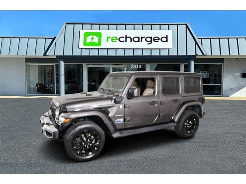 2021 Jeep Wrangler view 3