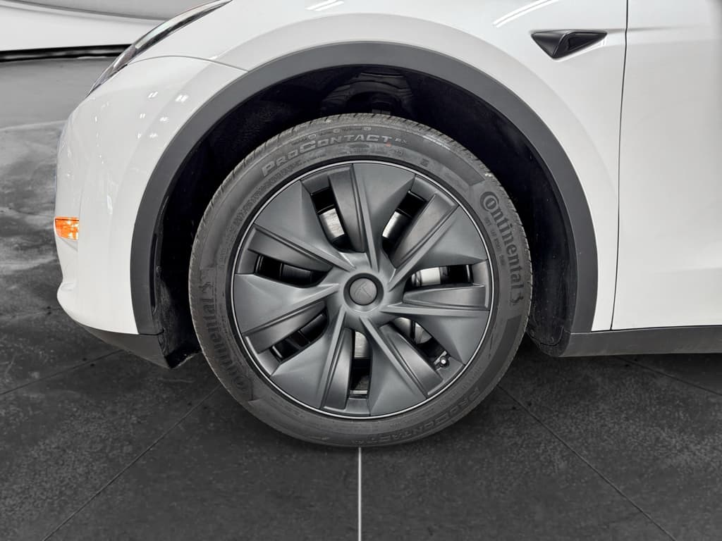 2025 Tesla Model Y view 28