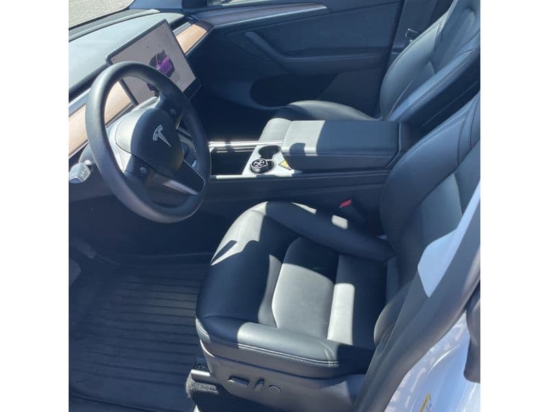 2025 Tesla Model Y view 4