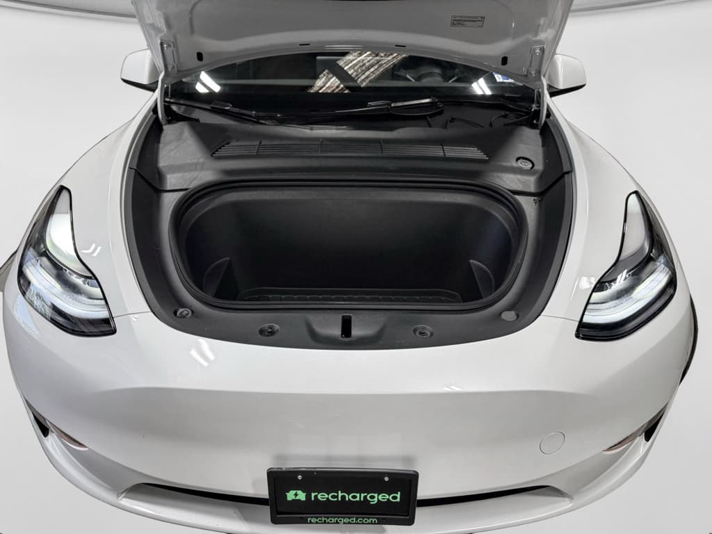 2025 Tesla Model Y view 22