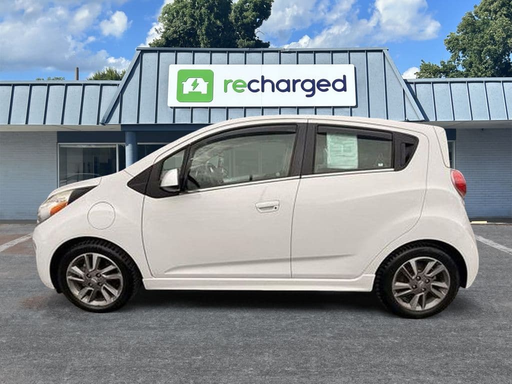 2015 Chevrolet Spark EV view 2