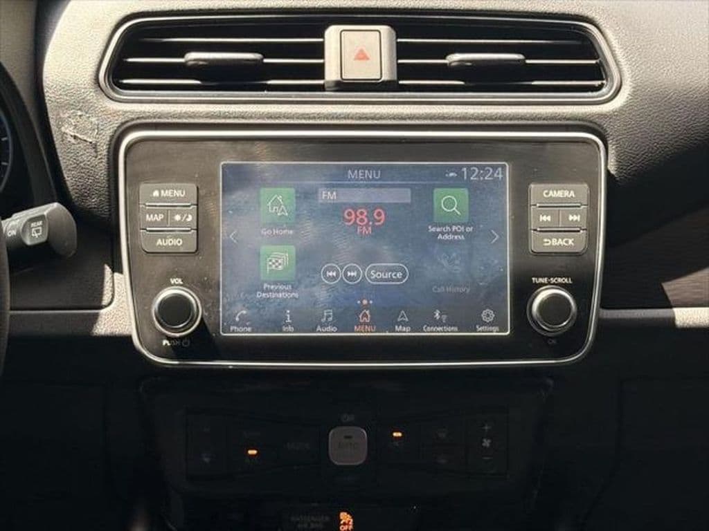 2023 Nissan LEAF view 26