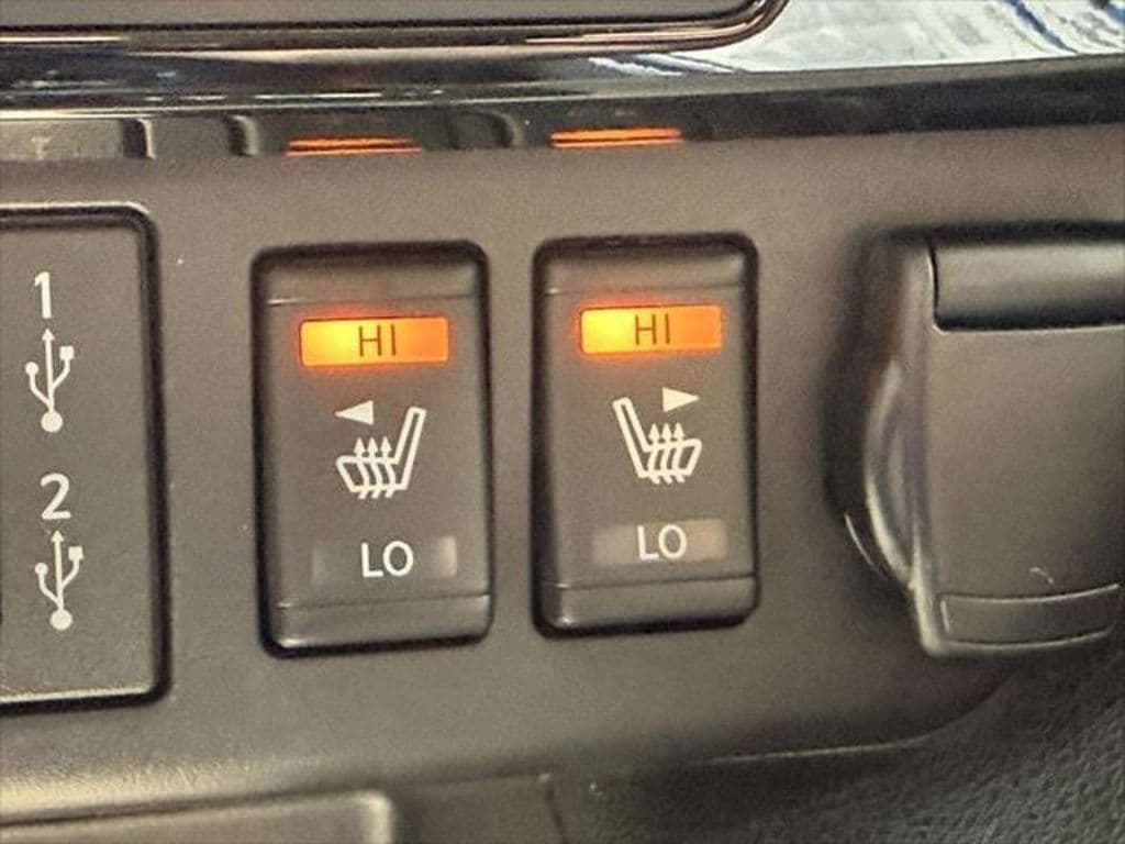 2023 Nissan LEAF view 33