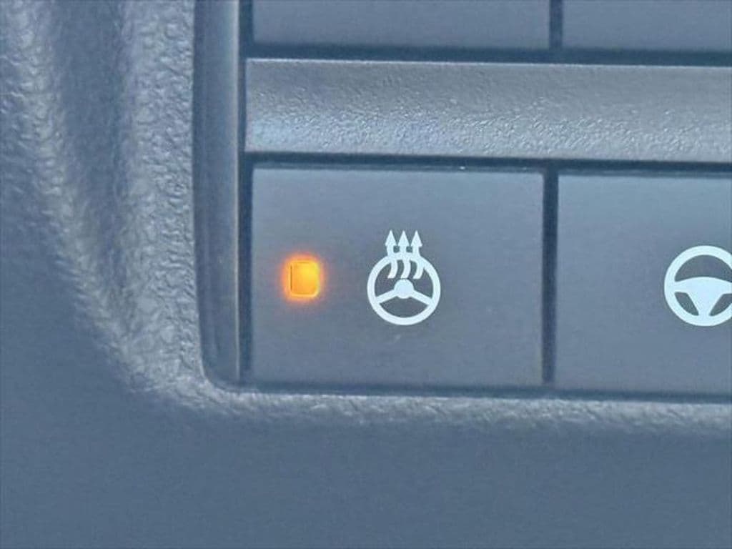 2023 Nissan LEAF view 34
