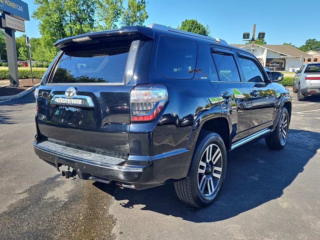2015 Toyota 4Runner view 3