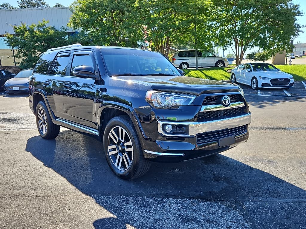 2015 Toyota 4Runner view 4