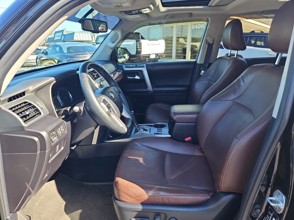 2015 Toyota 4Runner view 6