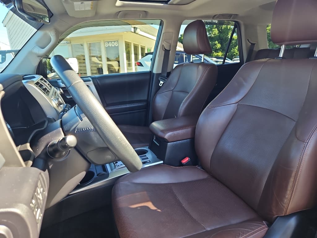 2015 Toyota 4Runner view 7