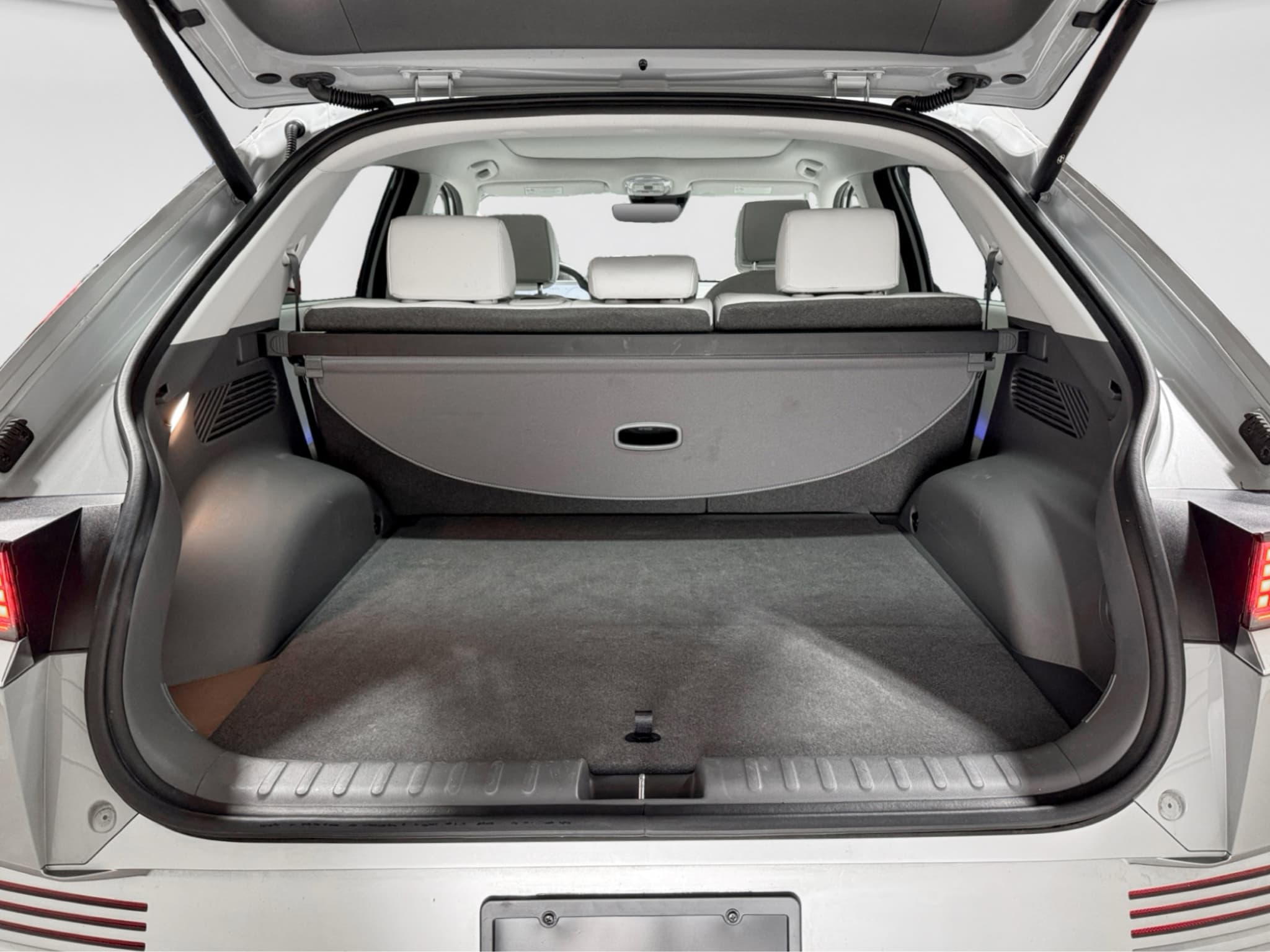 2023 Hyundai IONIQ 5 view 27