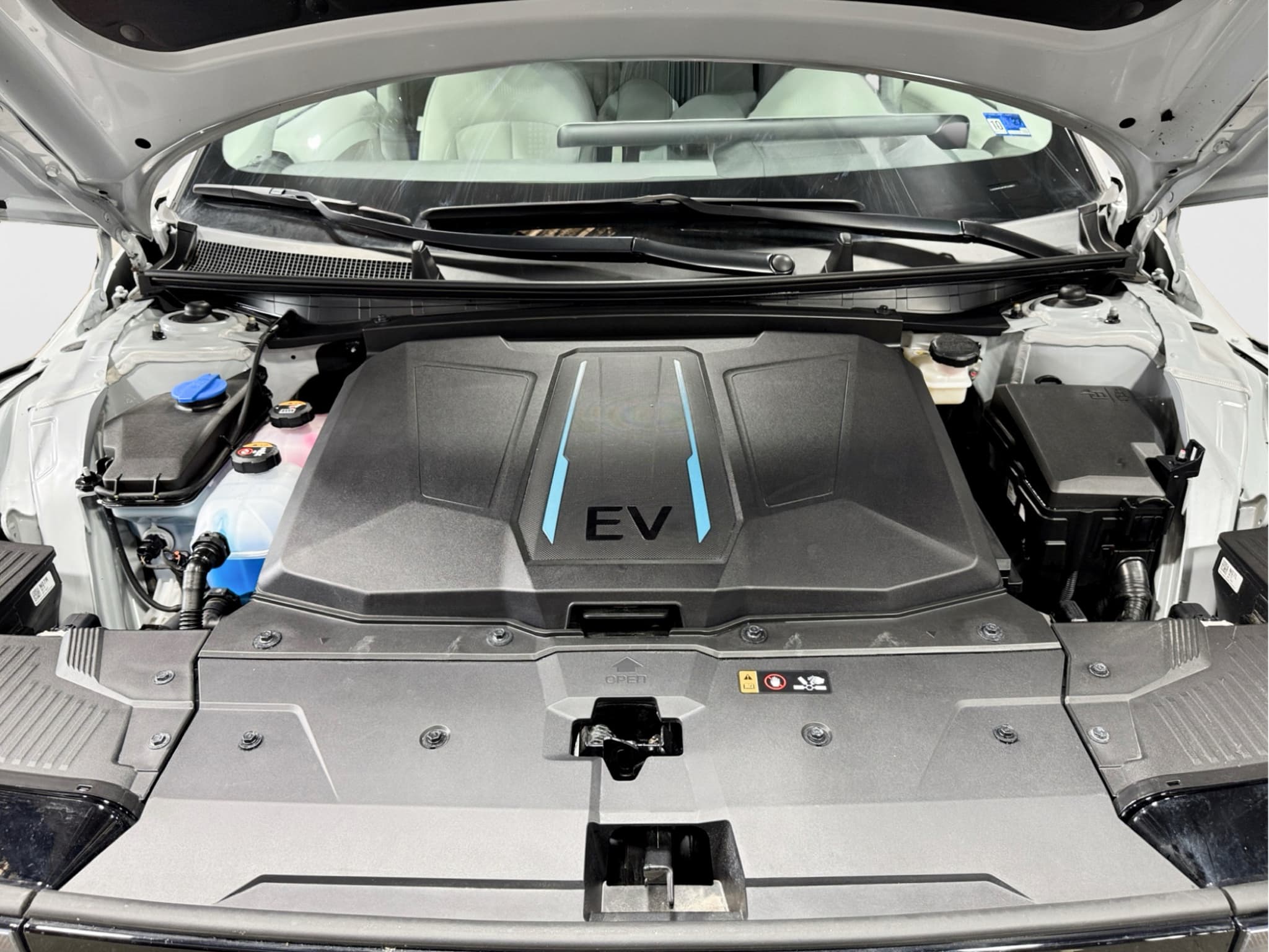 2023 Hyundai IONIQ 5 view 25