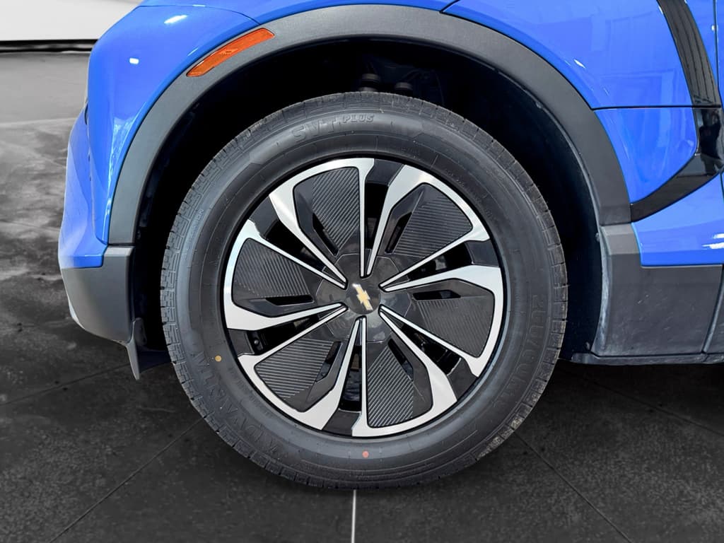 2024 Chevrolet Blazer EV view 30