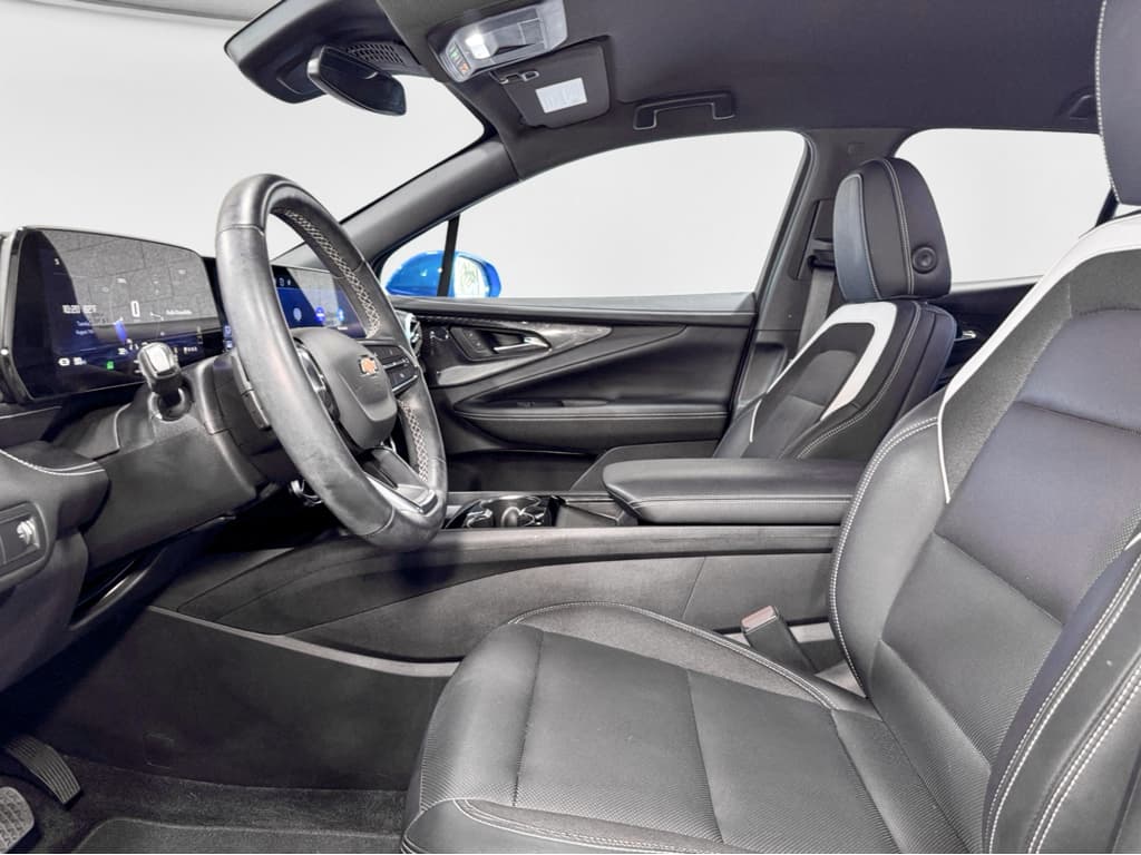 2024 Chevrolet Blazer EV view 18