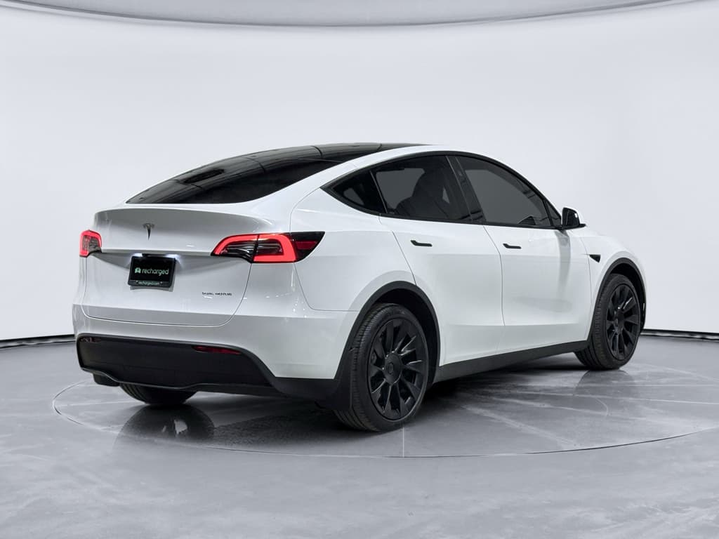 2024 Tesla Model Y view 3