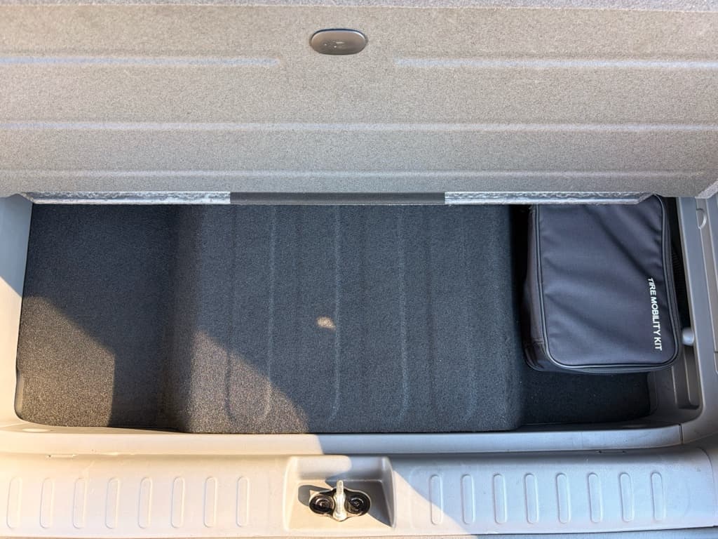 2023 Hyundai IONIQ 5 view 28