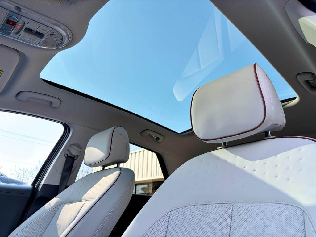 2023 Hyundai IONIQ 5 view 24