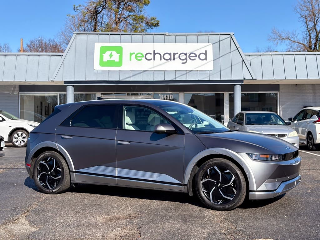 2023 Hyundai IONIQ 5 view 4