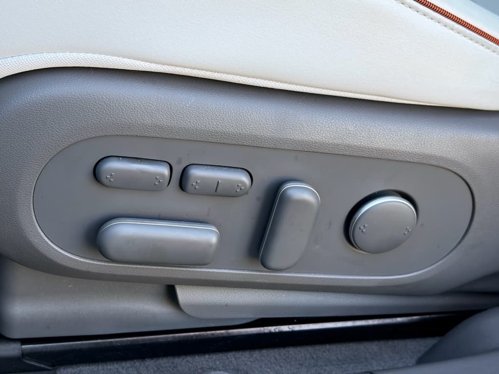 2023 Hyundai IONIQ 5 view 6