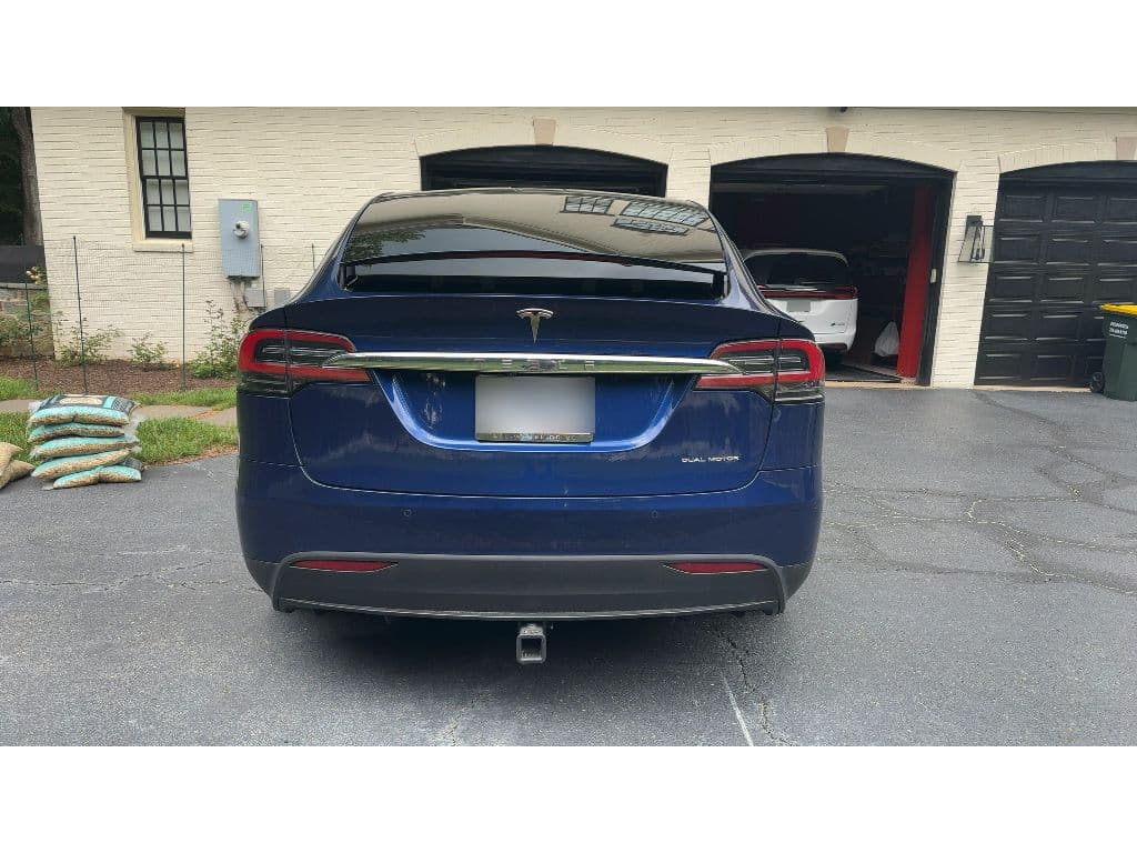 2020 Tesla Model X view 4