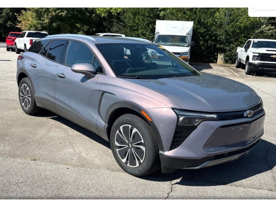 2024 Chevrolet Blazer EV view 3