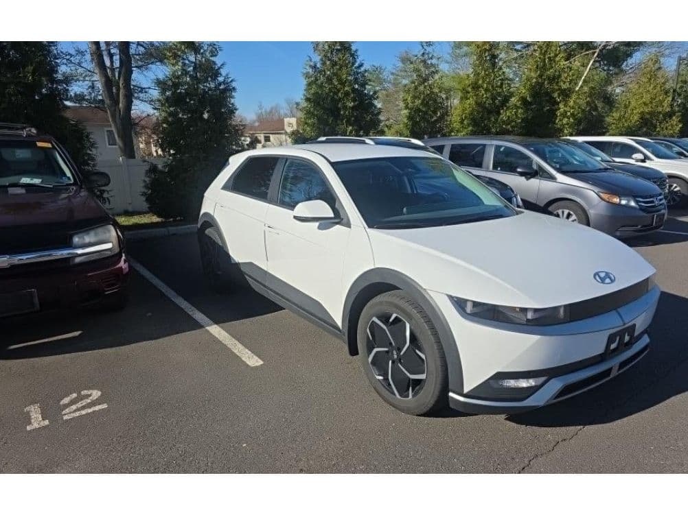 2024 Hyundai IONIQ 5 view 2