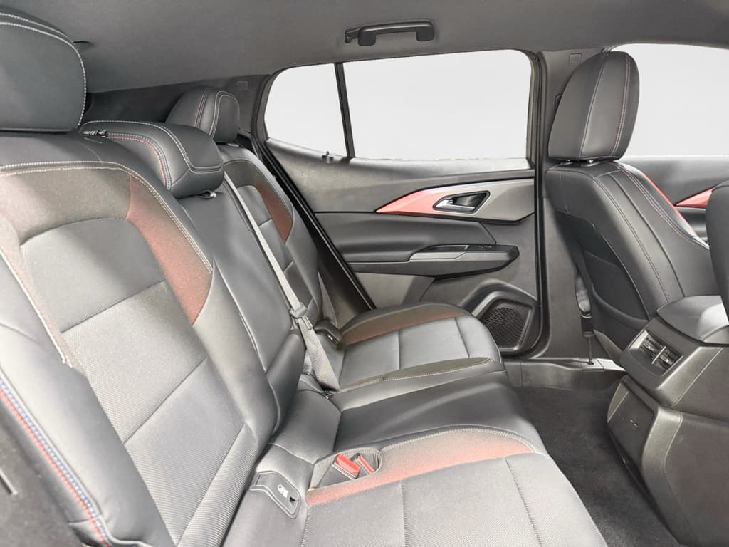 2024 Chevrolet Equinox EV view 21