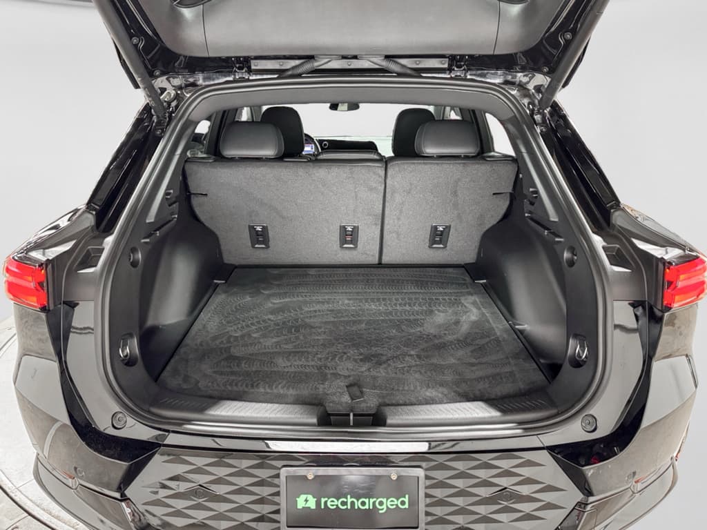 2024 Chevrolet Equinox EV view 24
