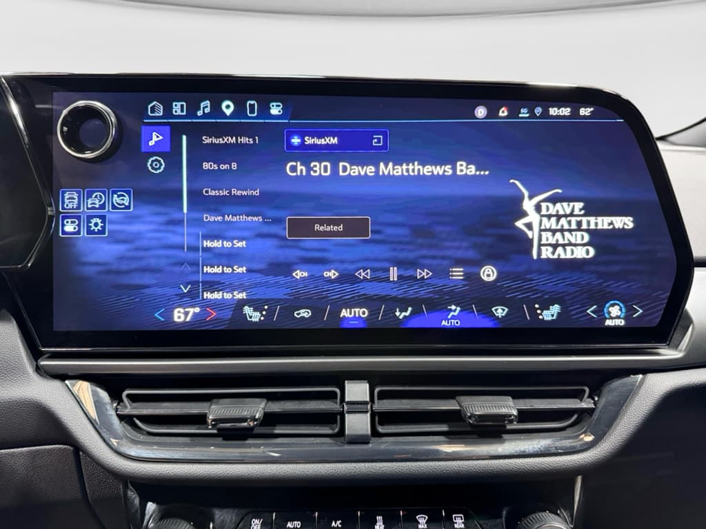 2024 Chevrolet Equinox EV view 11