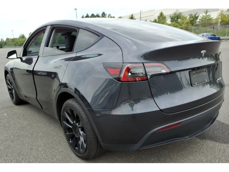 2024 Tesla Model Y view 3