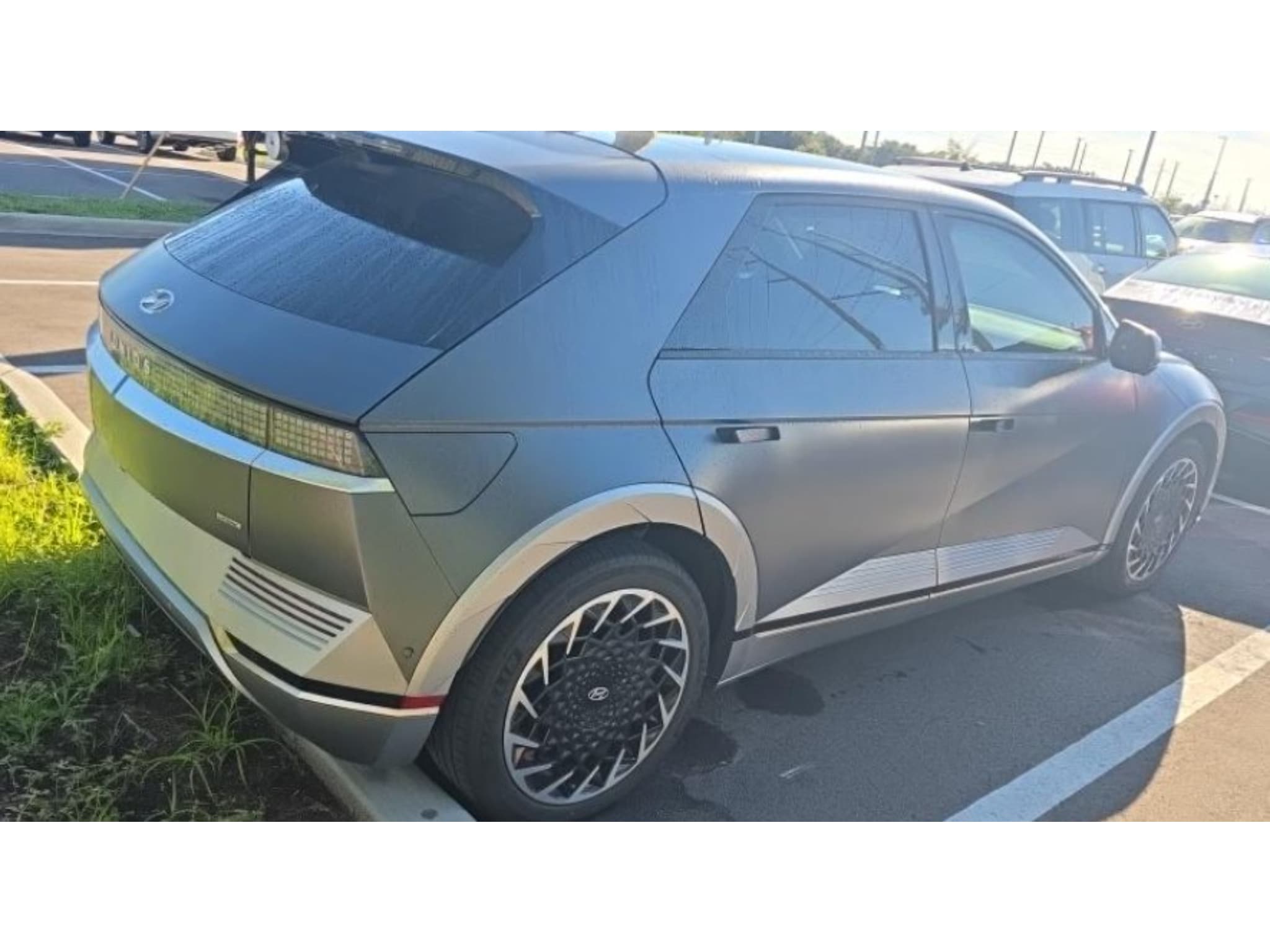 2024 Hyundai IONIQ 5 view 4