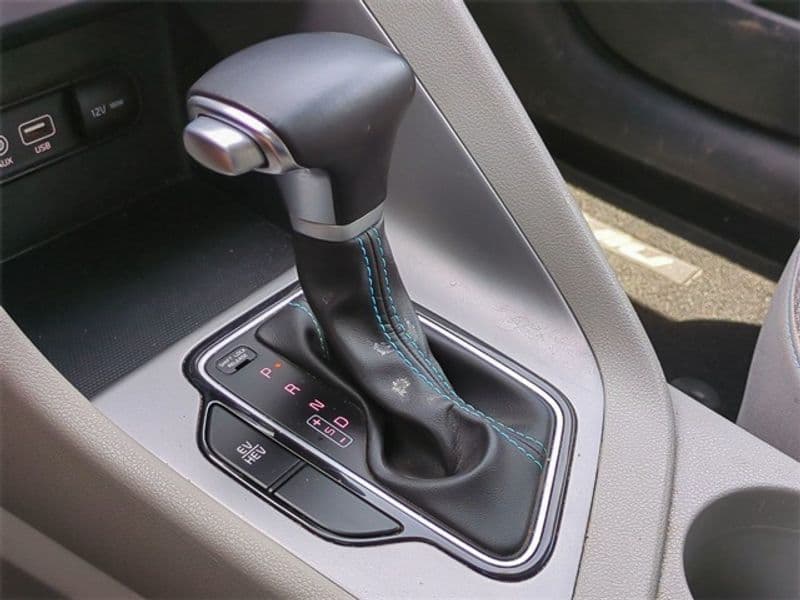 2019 Kia Niro PHEV view 12