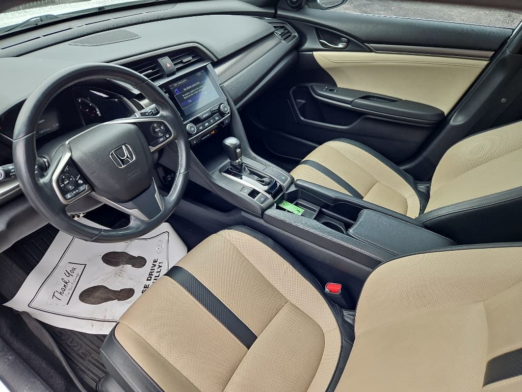 2018 Honda Civic view 6