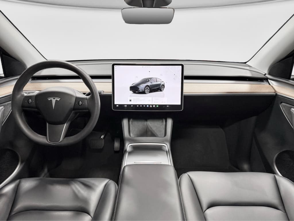 2025 Tesla Model Y view 14