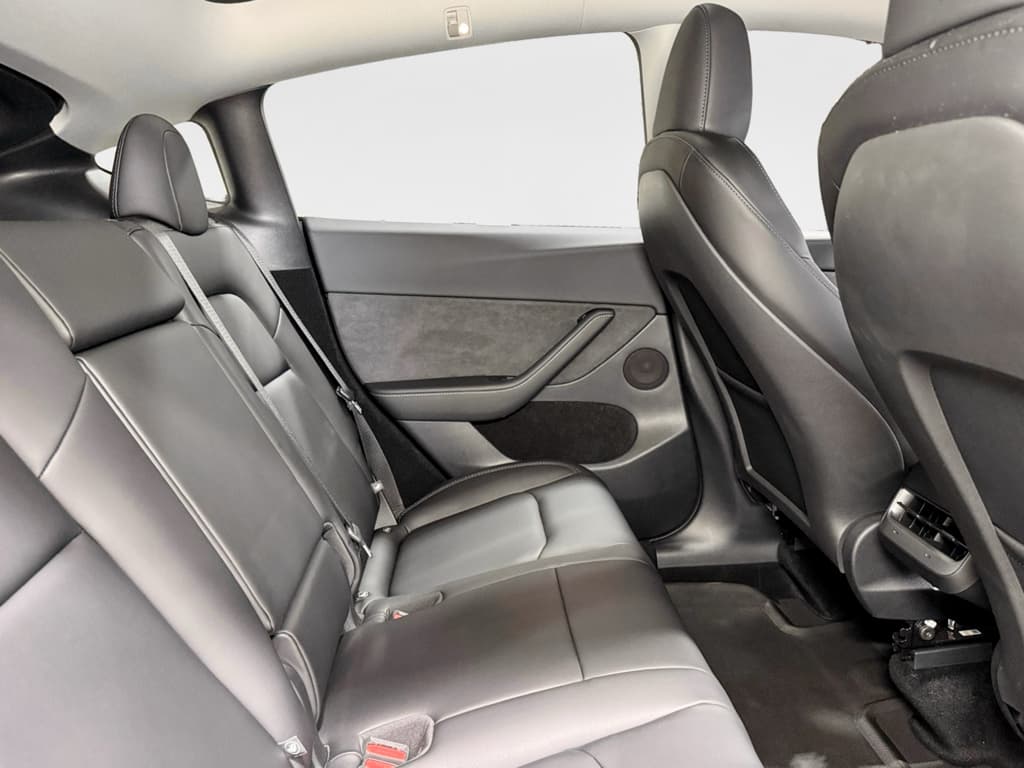 2025 Tesla Model Y view 20