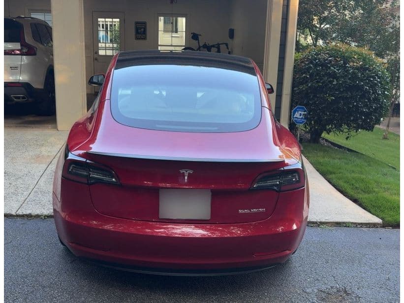 2022 Tesla Model 3 view 4