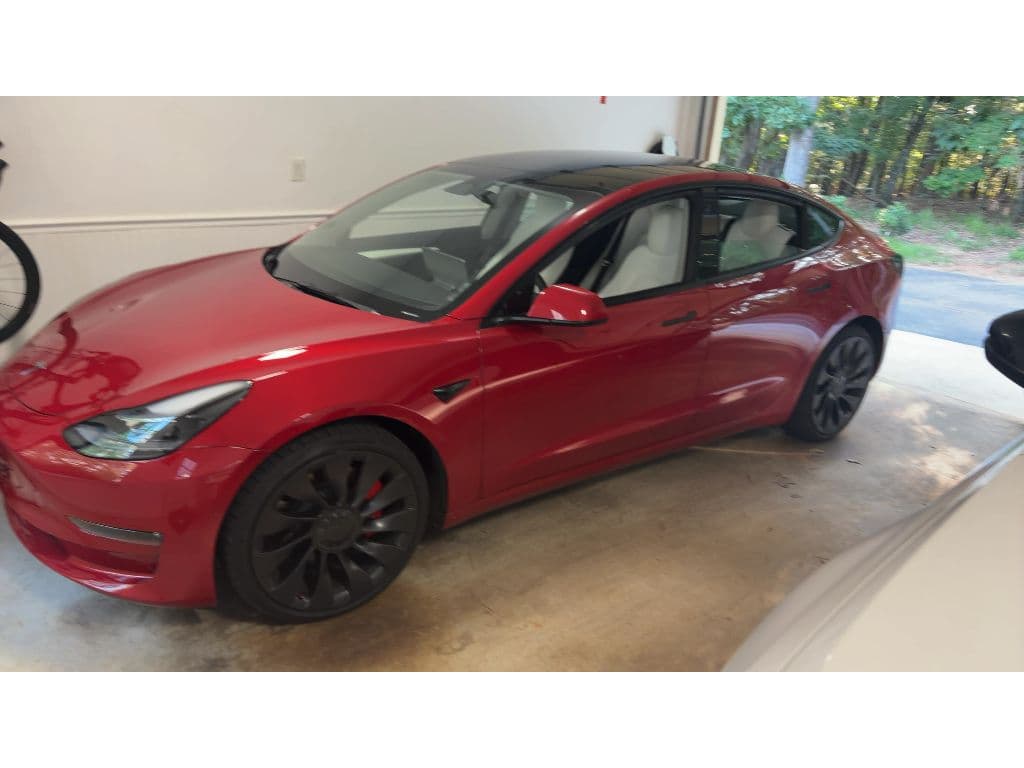 2022 Tesla Model 3 view 5