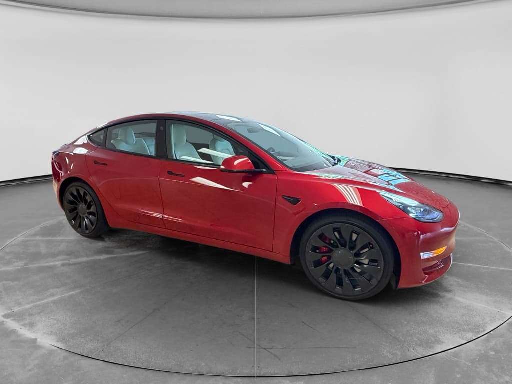 2022 Tesla Model 3 view 3