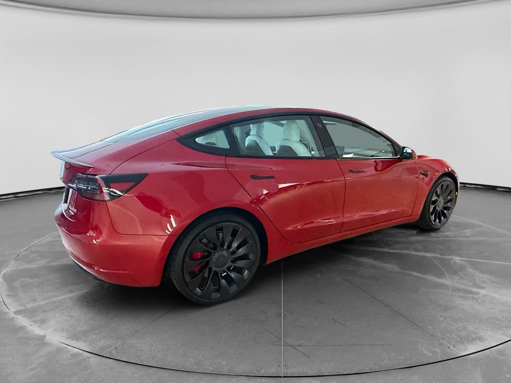 2022 Tesla Model 3 view 4