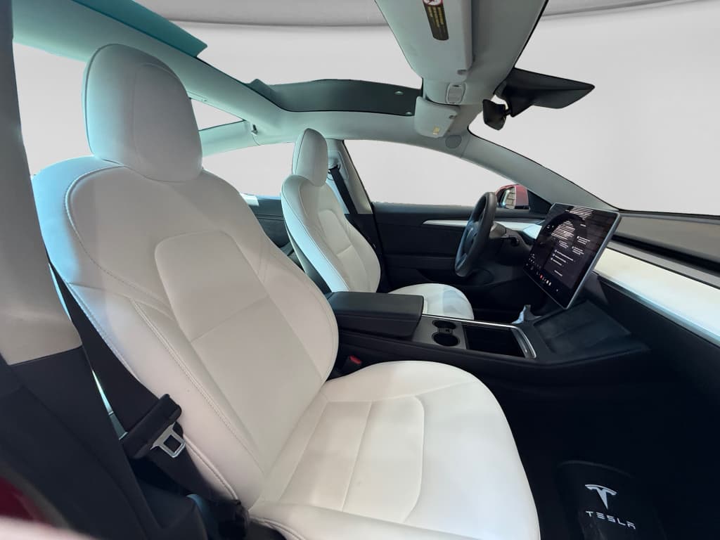 2022 Tesla Model 3 view 9