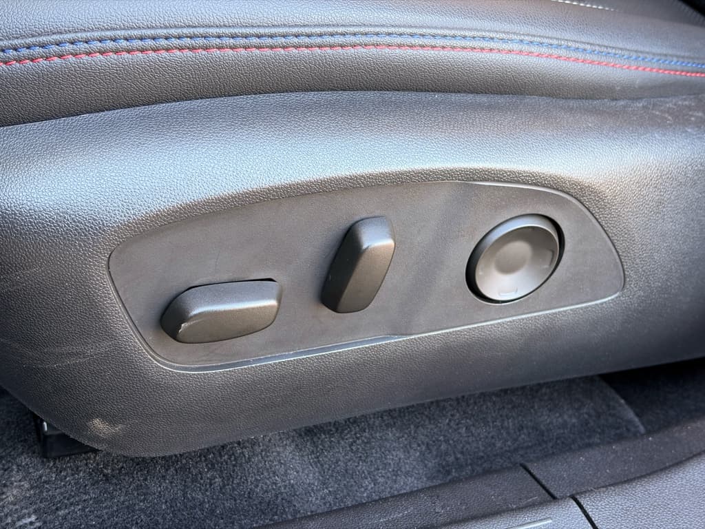 2024 Chevrolet Equinox EV view 6