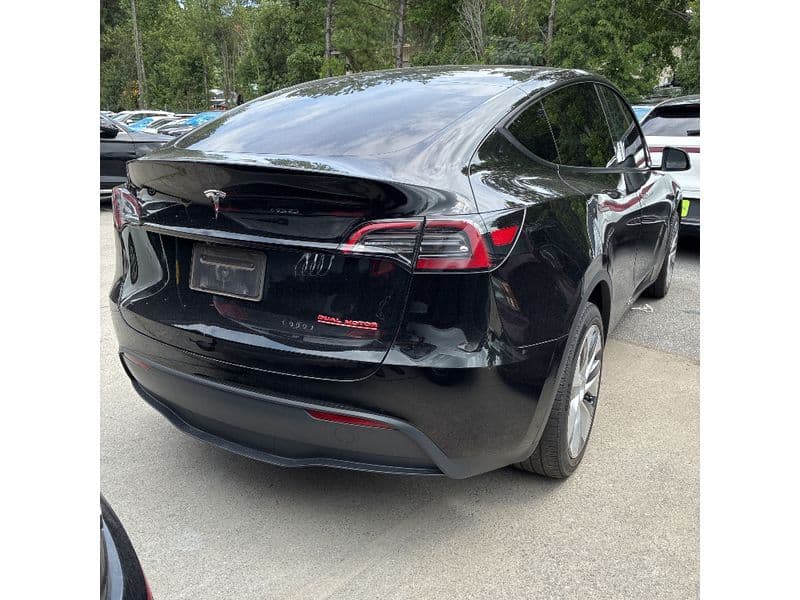 2024 Tesla Model Y view 3