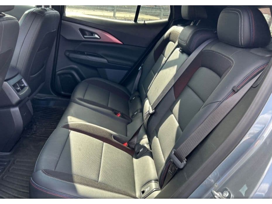 2024 Chevrolet Equinox EV view 6