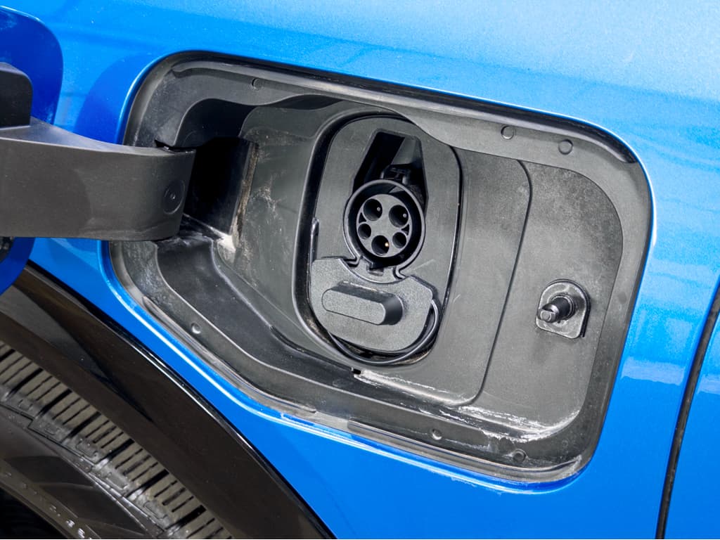 2024 Chevrolet Equinox EV view 5