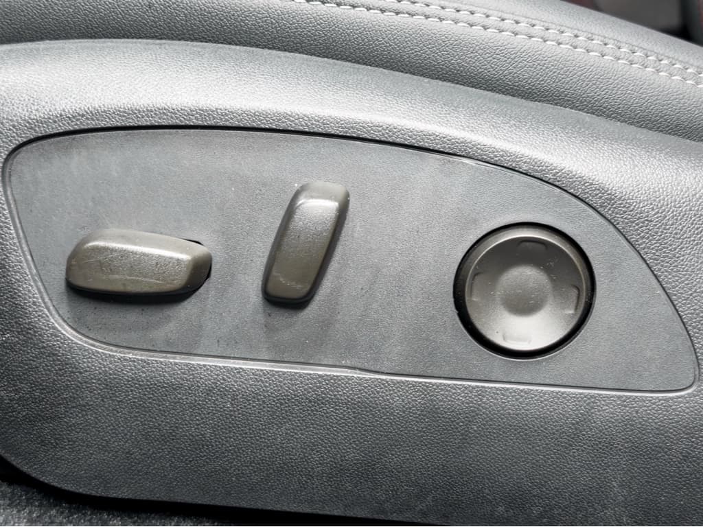 2024 Chevrolet Equinox EV view 7